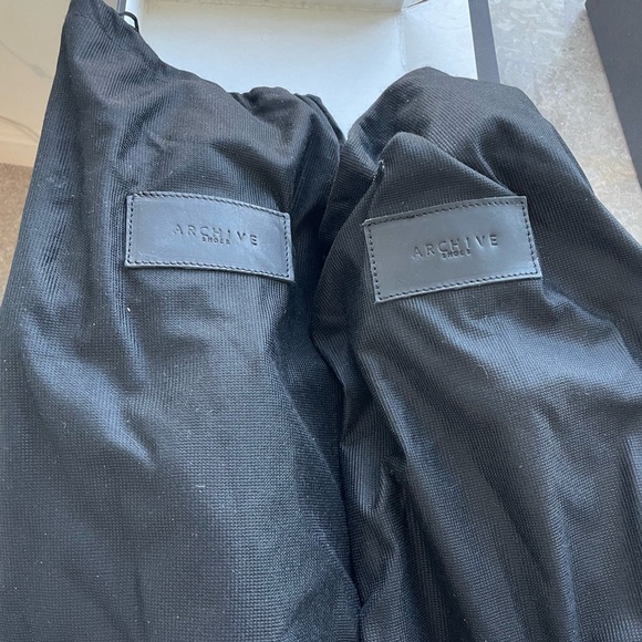 NWT||Archive Italian Leather Gold Loafers with a Alligator look. 9.5 - Picture 10 of 11